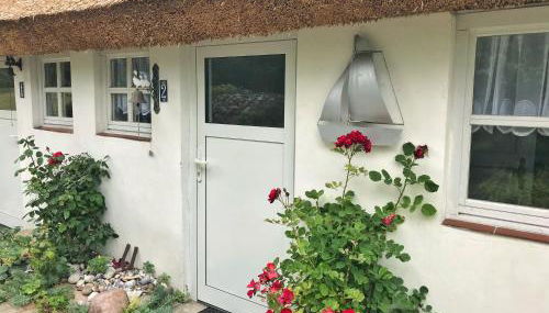 Kleine reetgedeckte Doppelhaushälfte in idyllischer Lage - Foto 5