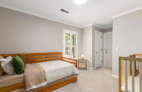 The Greensboro Manor HotTub FirePit Basketball 15 Min To Sedgefield CC - Photo 53