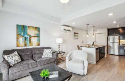 Luxury Pool Home, Mins To Hospitals, Gym - Foto 5