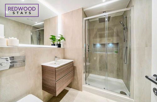 Brand New Town Center, Free Fast WiFi, Balcony By Redwood Stays - Foto 19