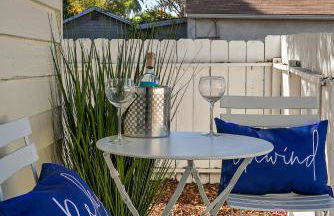 Draper Bungalow By CoastVH - Charming 1940 - Photo 9