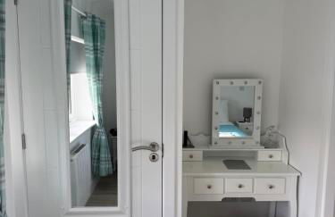 TomaX Garden Cabin Free Parking - Photo 7