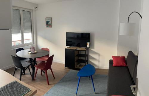 Appartement T2 - 202 - Hyper Centre - Intégralement rénové - Toutes commodités à pied - Foto 1