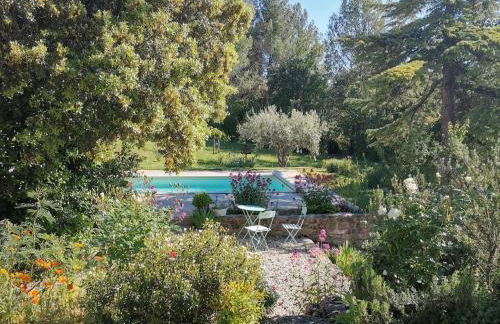 Holiday Home in Villes-sur-auzon With Pool - Foto 46