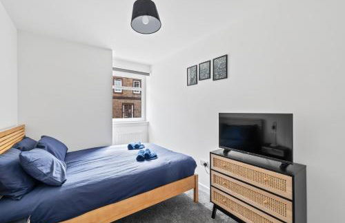 Prime Central Living 5-Bedroom 3-Bath Spacious House - Photo 28