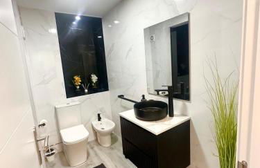 La Luna Apartment by the Sea - Photo 52