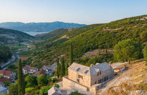 Villa Ani! Traditional and luxurious 4-bedroom villa with heated pool and sea views - Foto 50