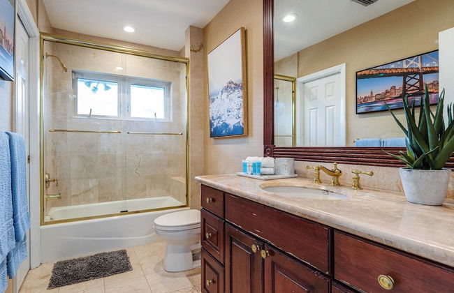 Coral Ridge Getaway by Avantstay Pool, Hot Tub, Billiards + 5mins to Beach! - Foto 28