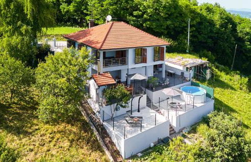 Lovely Home In Kladje With Kitchen - Photo 1