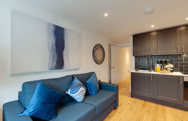 80 by Elite - Photo 63