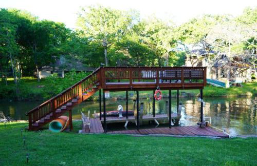 Massive lakefront home with HOT TUB - Foto 29