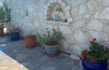 Lovely family villa with stunning sea views - Photo 24