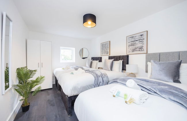 Stylish Block Of Apartments By AV Stays Croydon - Photo 42