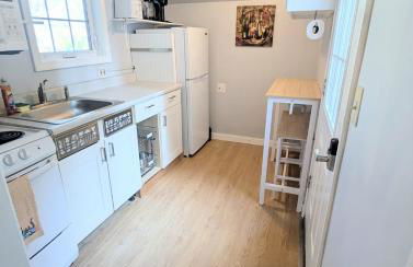 cozy studio 10 min walk to Pier and beach Pets OK - Foto 1