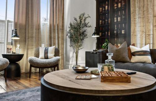 Bourbon-themed home w arcade & hot tub for groups - Foto 22