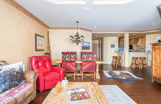 Centrum 302 by Avantstay Gorgeous Condo w/ Great Views & Steps Away From Ski Runs! - Foto 16