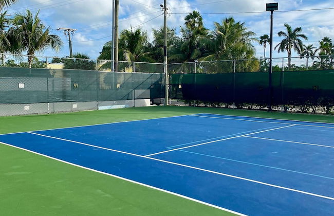 Oceanfront Condo on Seven Mile Beach - Photo 24