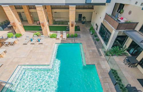 Posh 2BR Kierland Commons, TPC Golf, Pool, Gym, W-D - Foto 7