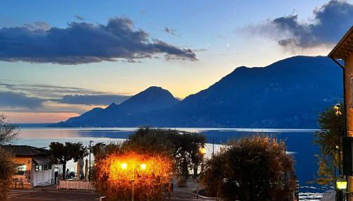 Absentia 1763 Garda Boutique Home - Lake front - Foto 1