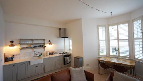 Beach house no2 with amazing sea views and private garden onto beach. - Foto 3