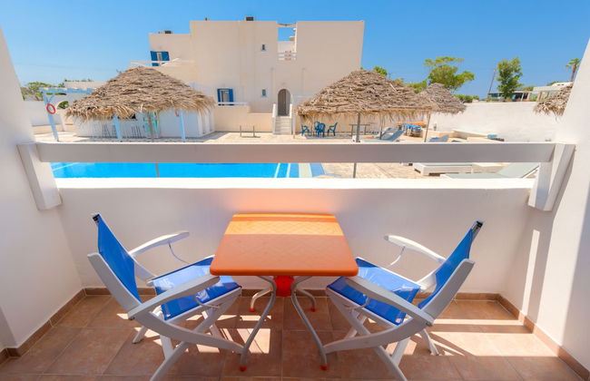 Andreas Studio Perissa in Santorini - Photo 10