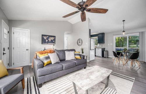 Cozy on Ger Maine St 1 Mile From Downtown Apex - Foto 1