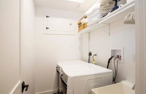 Wooded Oasis and Guest House in Hamptons! - Foto 10