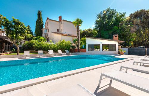 Istrian Tavern next to the Pool - Photo 13