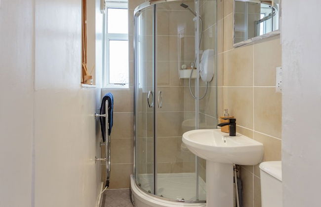 Entire Lovely Modern Scottish Cottage - Photo 7