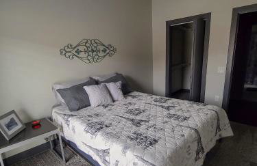 520 Neil Heart of Downtown Champaign - Photo 10