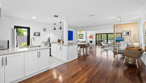 7 Minutes to Beach Saltwater Pool Open Floor Plan - Foto 4