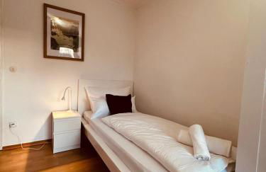 Osnabrücker Strasse Wooon 10 Einzelbetten I 5-Zimmer I TV I Bad NEU I Premiumbettwäsche - Foto 8