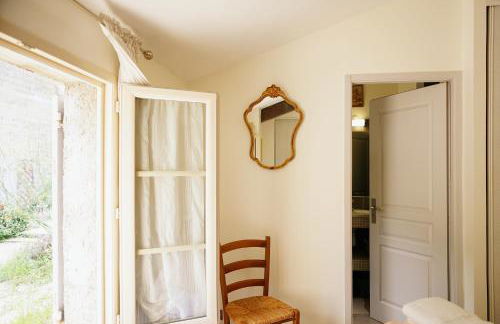 LaPetite Maison Abigail, Peaceful home in Avignon - Photo 27