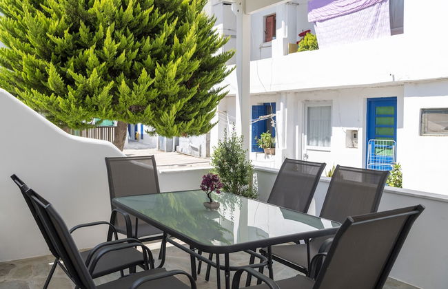 Parian Charming 3bedroom Home - Photo 29