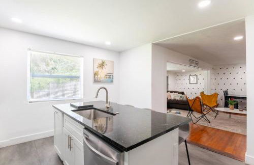 3BR Near Peanut Island | Events, Grill & Games - Foto 36