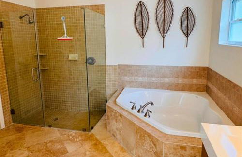 Beautiful home with large pool! Close to the beach! - Foto 11