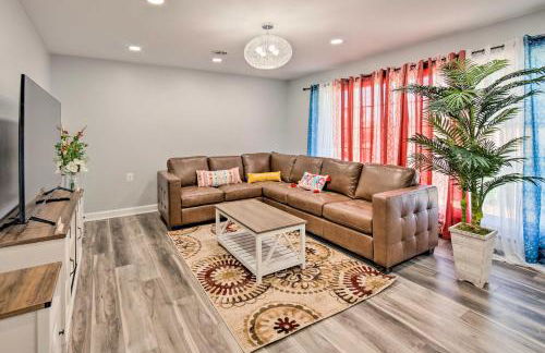 Updated Home with Pool Table about 4 Mi to Hershey! - Foto 1