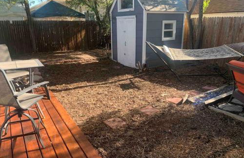 Cute 1 Bdrm Bungalow - New Flooring! - Foto 5