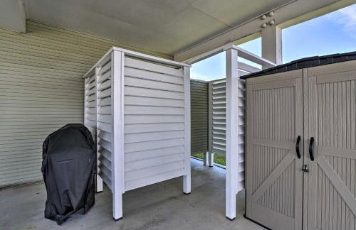 Walk to Galveston Beach Pet-Friendly Home with Deck - Foto 30