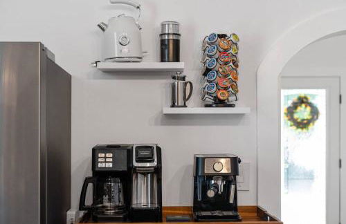 Historic 1914 Cottage, Near Downtown, UNR & Hospitals, Early Check In - Foto 13