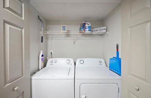 King Bed 5 min walk Truist Park The Battery - Foto 20