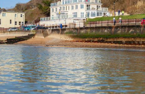 Beachside Apartment, 2 Pilots Point - Photo 1