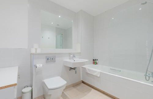 3BD Canalside Flat in De Beauvoir Town - Foto 37