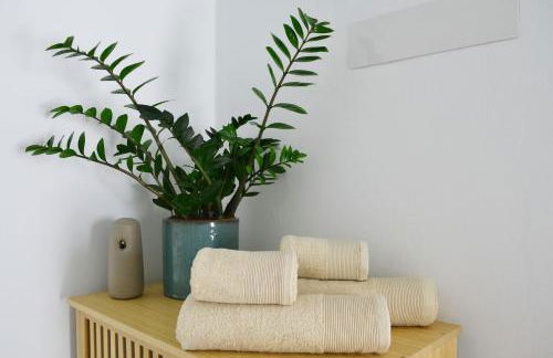 Habitación con baño y entrada independiente - Foto 3