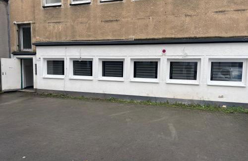 Case Four Boardinghouse mit Parkplatz, Küche, Waschmaschine und Trockner - Photo 16