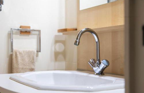 T5 Spacieux, Parking, Proche Gare et Centre - Foto 16