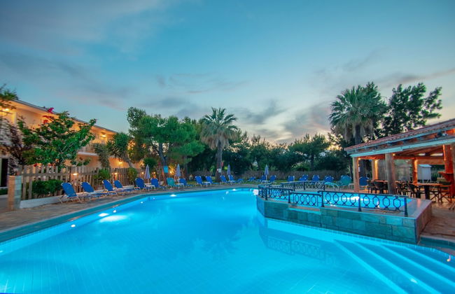 Splash Pool Bar - Foto 29