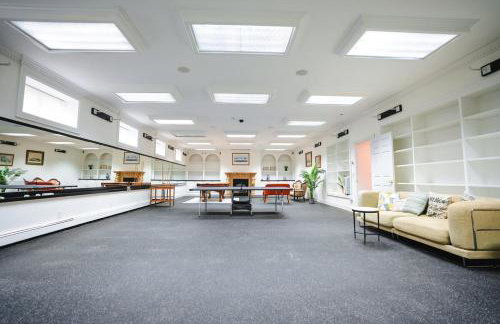 Spacious Coastal Retreat in Buzzards Bay, Quiet & Family-Friendly - Foto 43