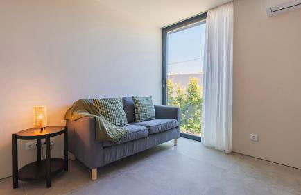 Stunning Beach House with Pool by LovelyStay - Foto 36