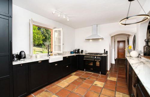 Villa Silia in the Gulf of Saint-Tropez in a natural setting - Foto 10